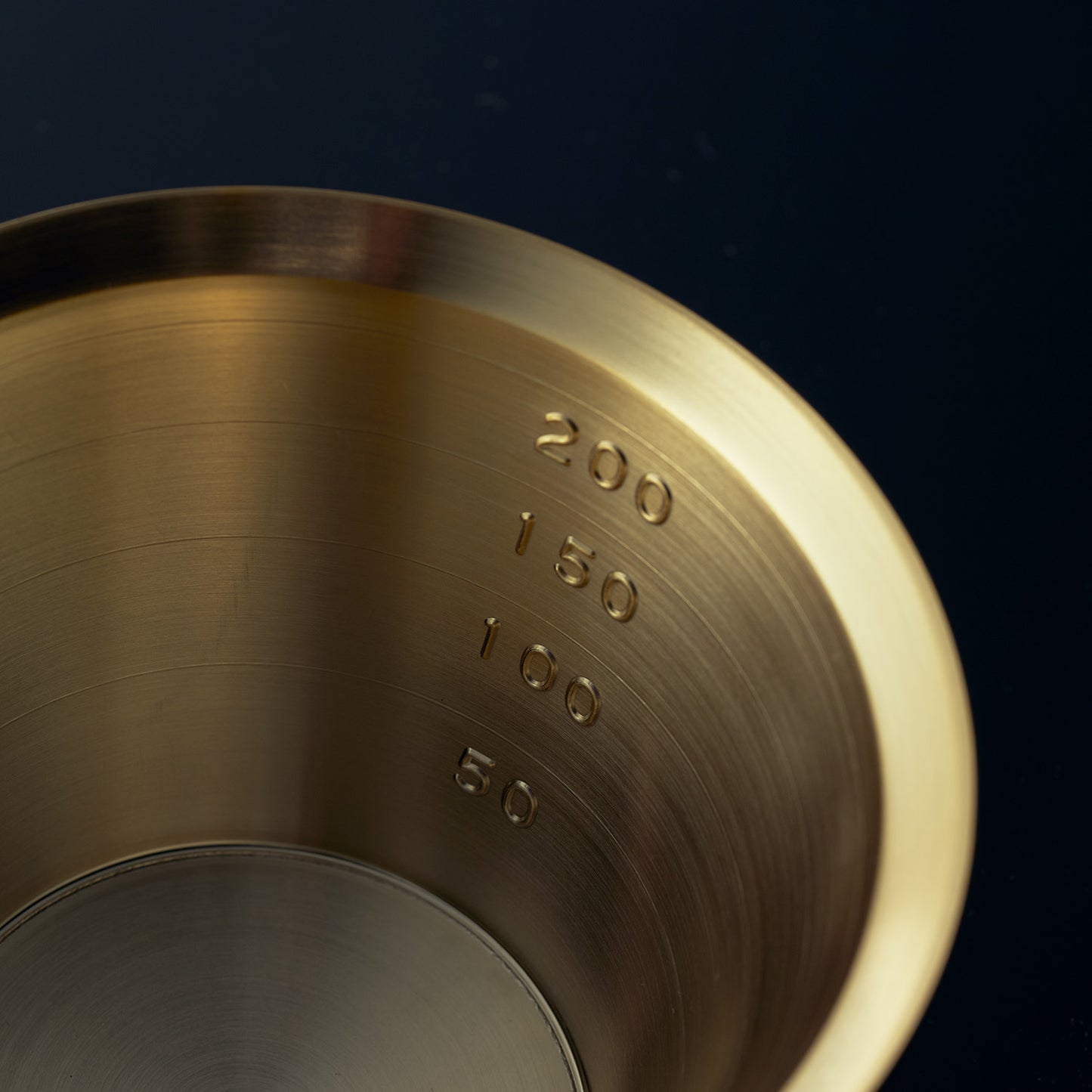 測った以上にテンションあがる!金メッキのメジャーカップ