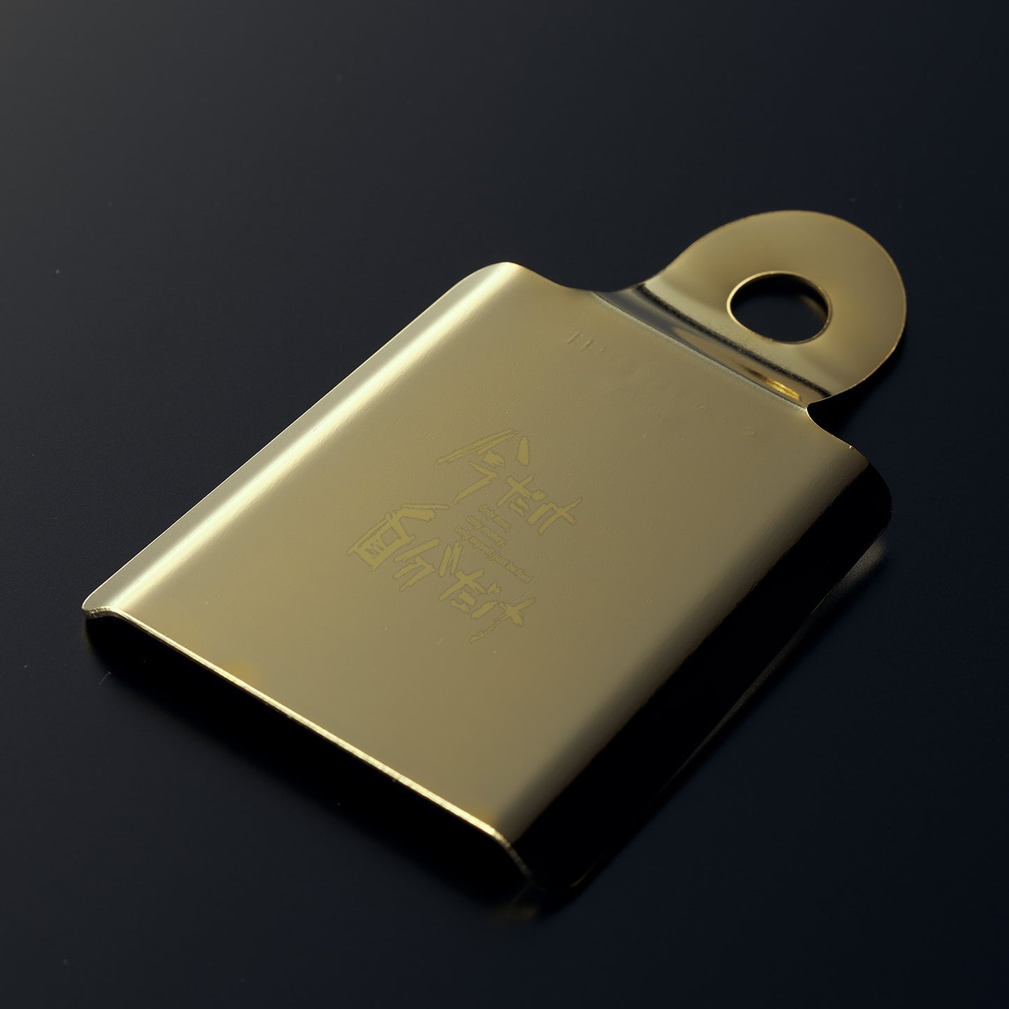 高い意識もすりおろせ!黄金メッキのおろし器